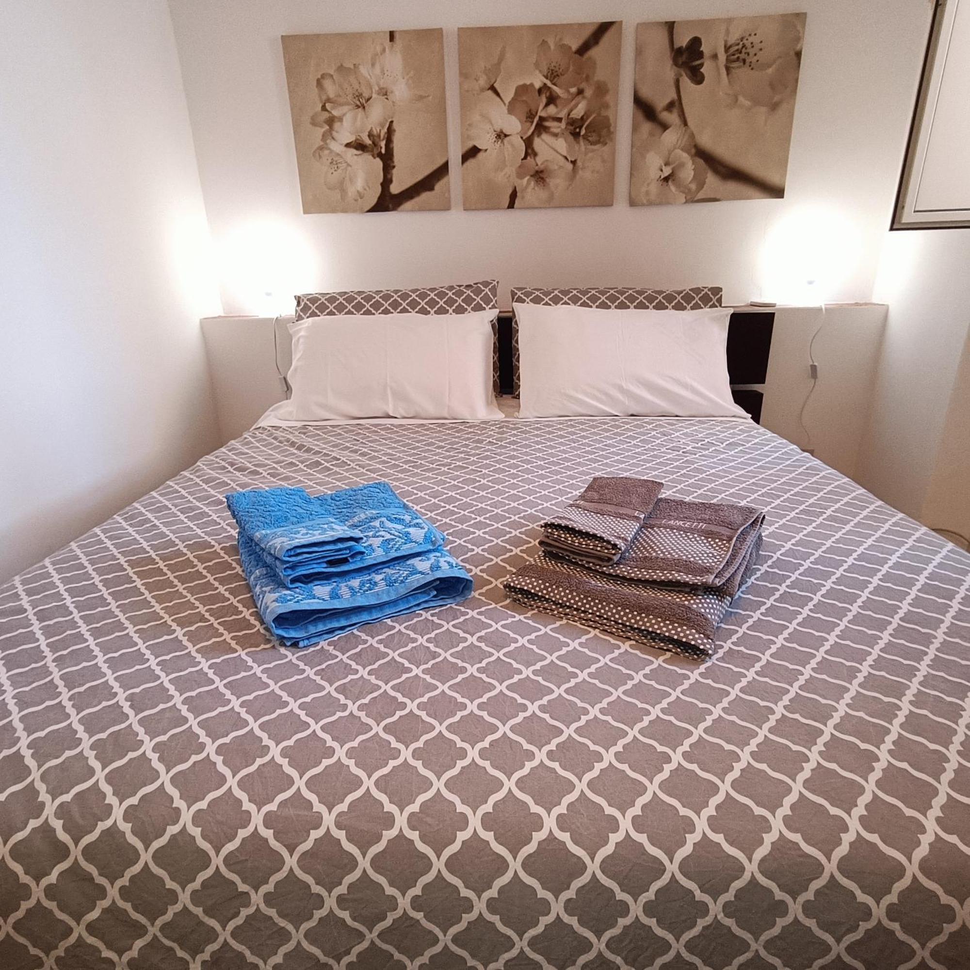 Centro Storico Casa Bellini ***** Apartment Palermo Bagian luar foto